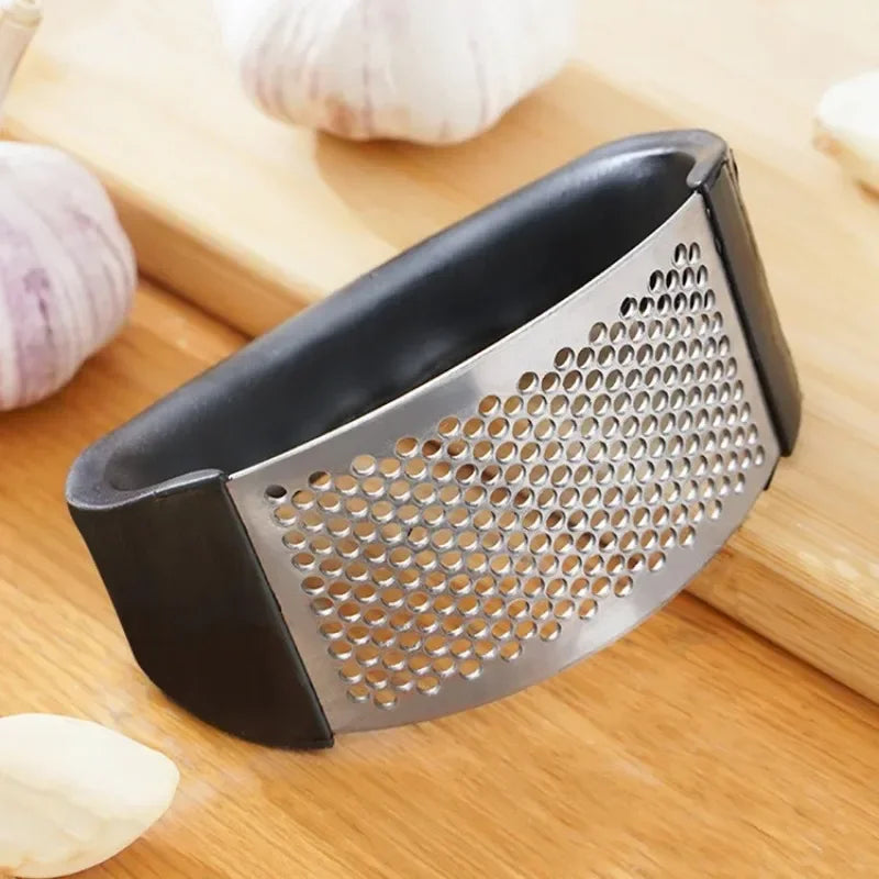 Stainless Steel Garlic Press Crusher Manual Garlic Mincer Chopping Garlic Tool
